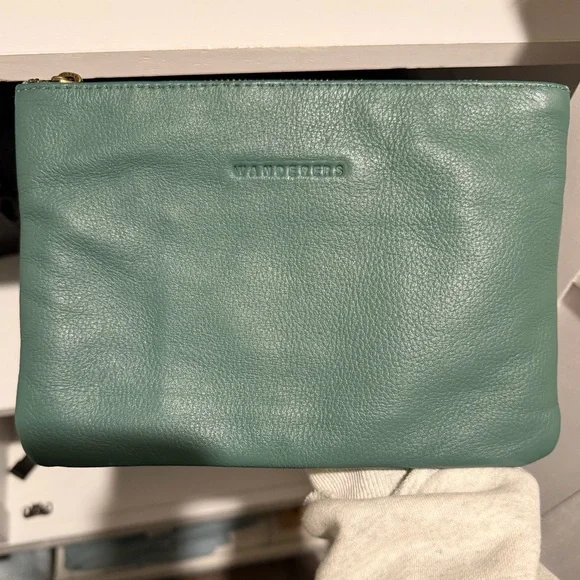 The Saint-Tropez Green Cosmetic Bag - Picture 5 of 7